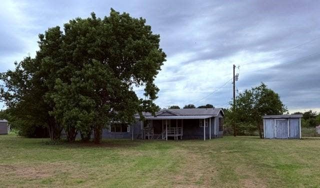 9391 County Road 2514, Eustace, TX 75124 9391 County Road 2514, Eustace, TX 75124