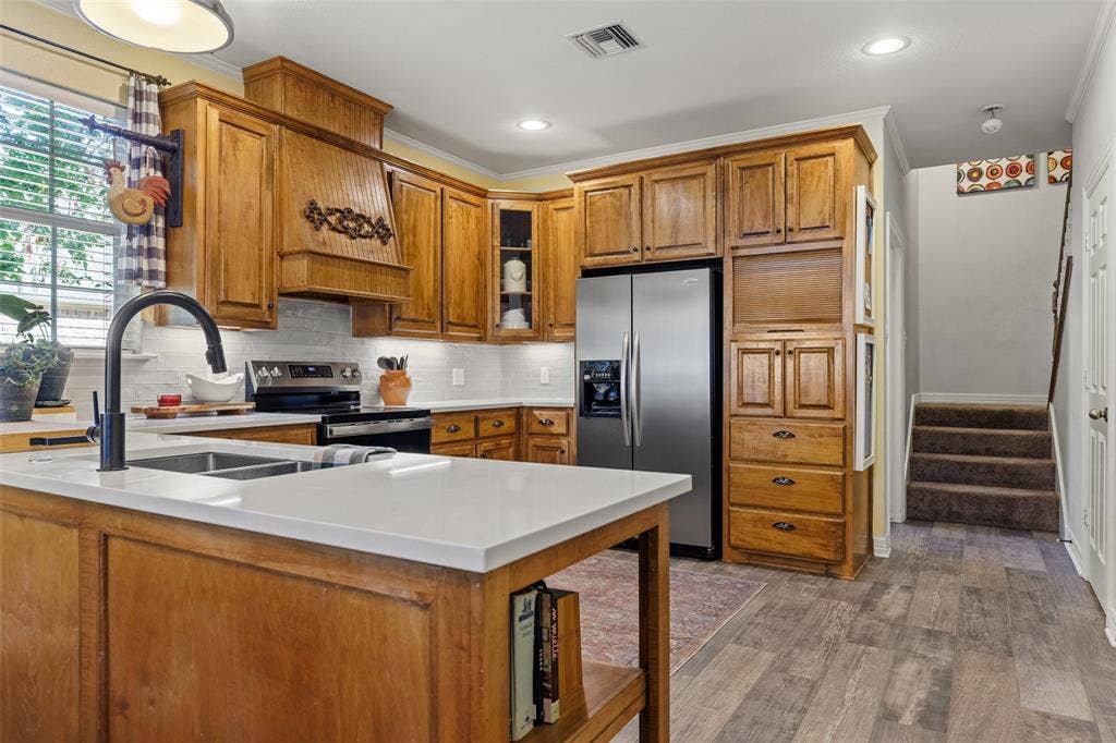 1605 Oak Hollow Drive, Woodway, TX 76712 1605 Oak Hollow Drive, Woodway, TX 76712