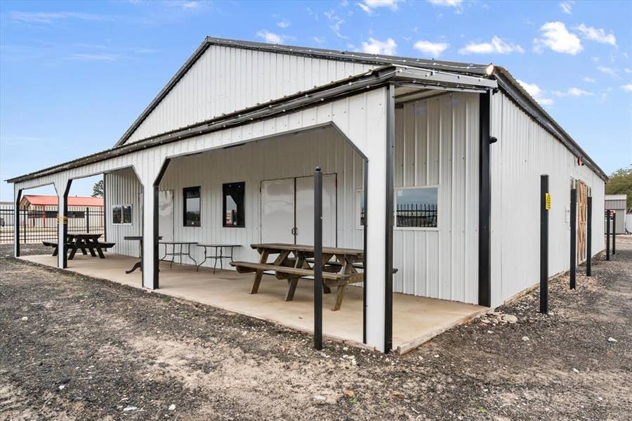 Property photo for 849 W US Highway 84, Teague, TX