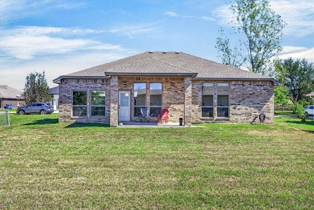 233 Anchor, Gun Barrel City, TX 75156 233 Anchor, Gun Barrel City, TX 75156