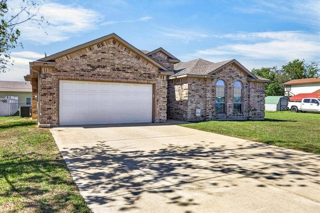 233 Anchor, Gun Barrel City, TX 75156 233 Anchor, Gun Barrel City, TX 75156