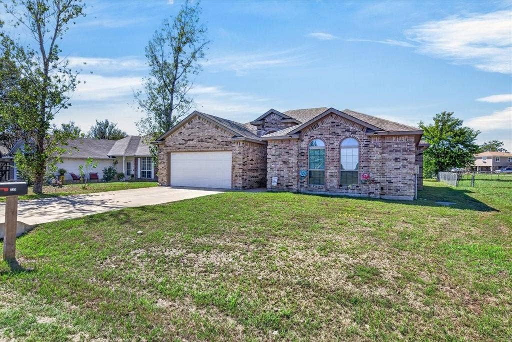 233 Anchor, Gun Barrel City, TX 75156 233 Anchor, Gun Barrel City, TX 75156