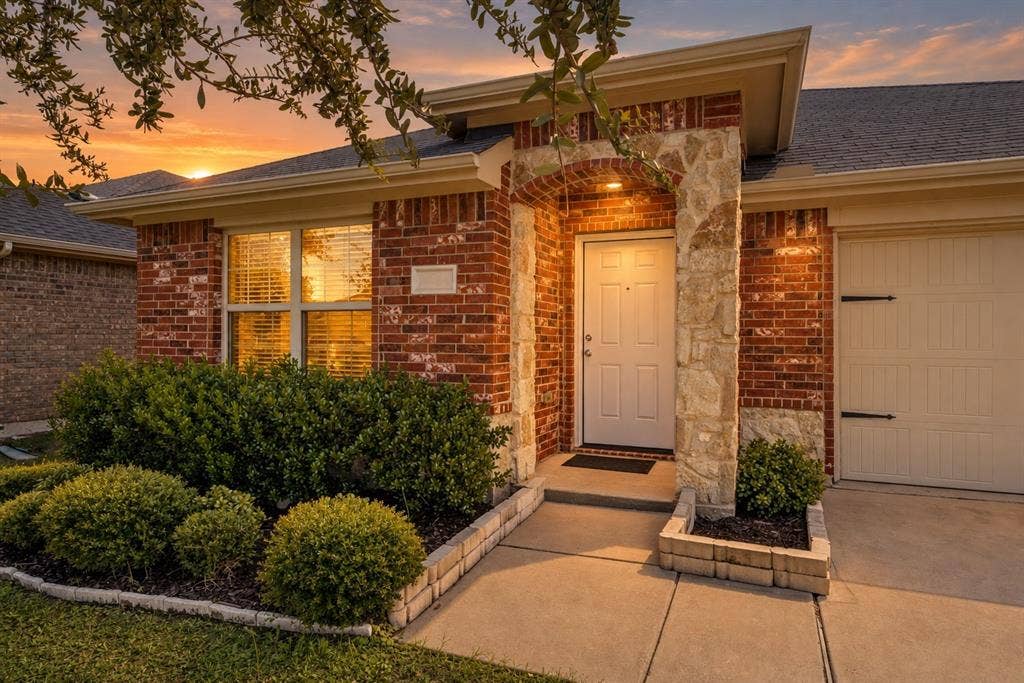 1084 Decker Drive, Fate, TX 75189 Virtually Enhanced