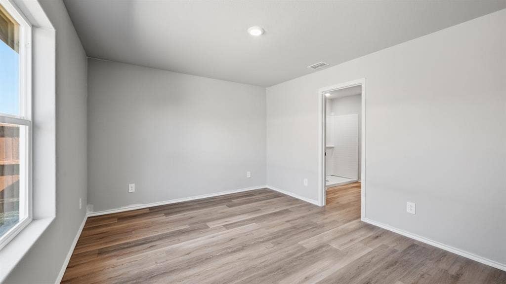 352 WAYLAND Street, Keene, TX 76059