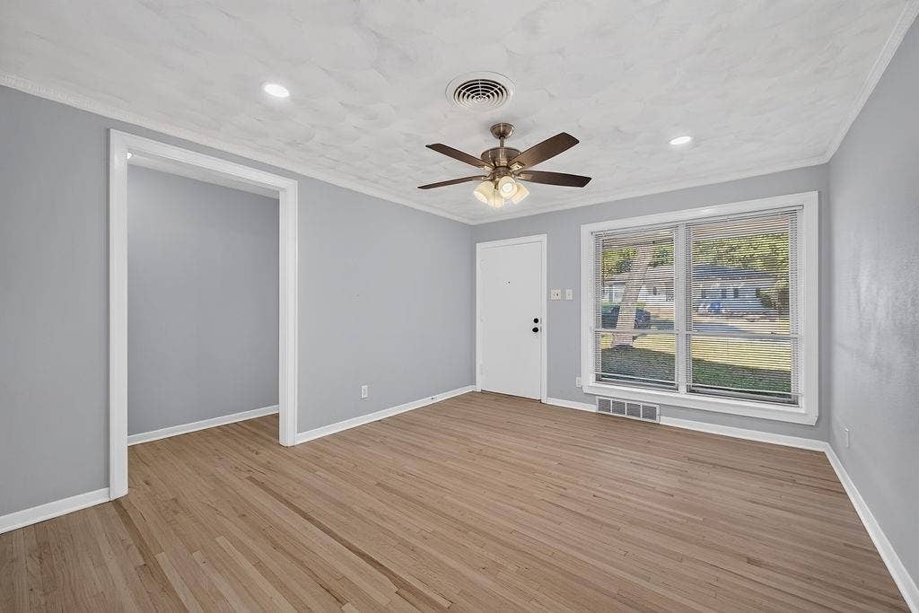 9112 Clearwater Drive, Dallas, TX 75243 9112 Clearwater Drive, Dallas, TX 75243
