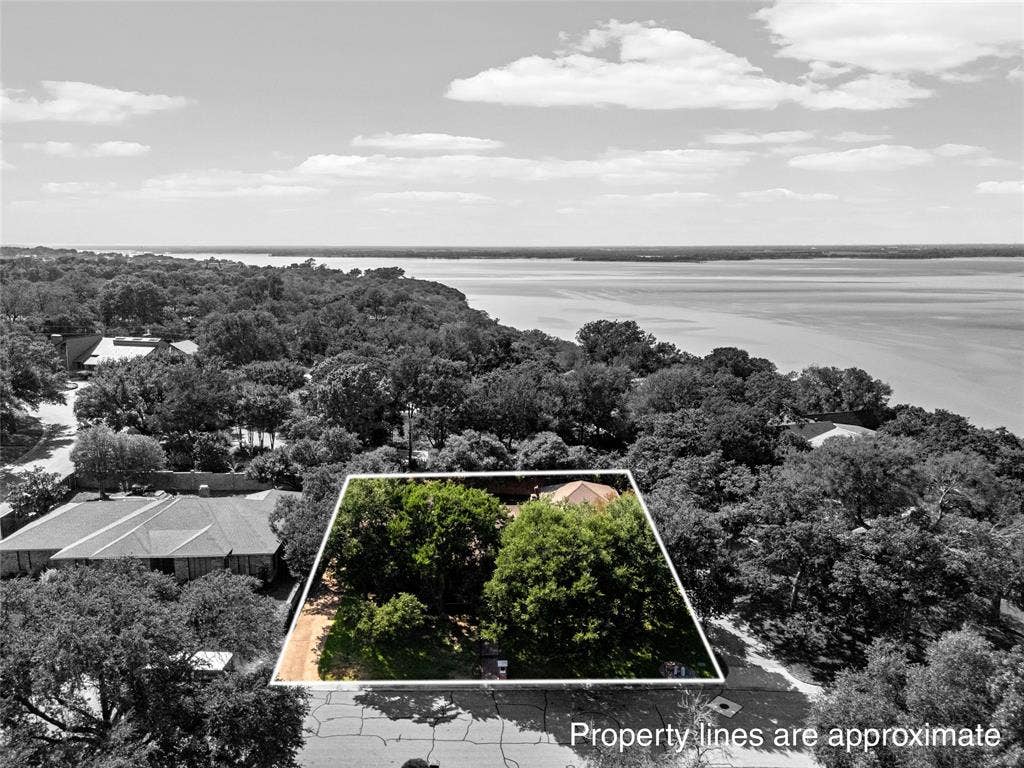 3906 Green Oak Drive, Waco, TX 76710 3906 Green Oak Drive, Waco, TX 76710