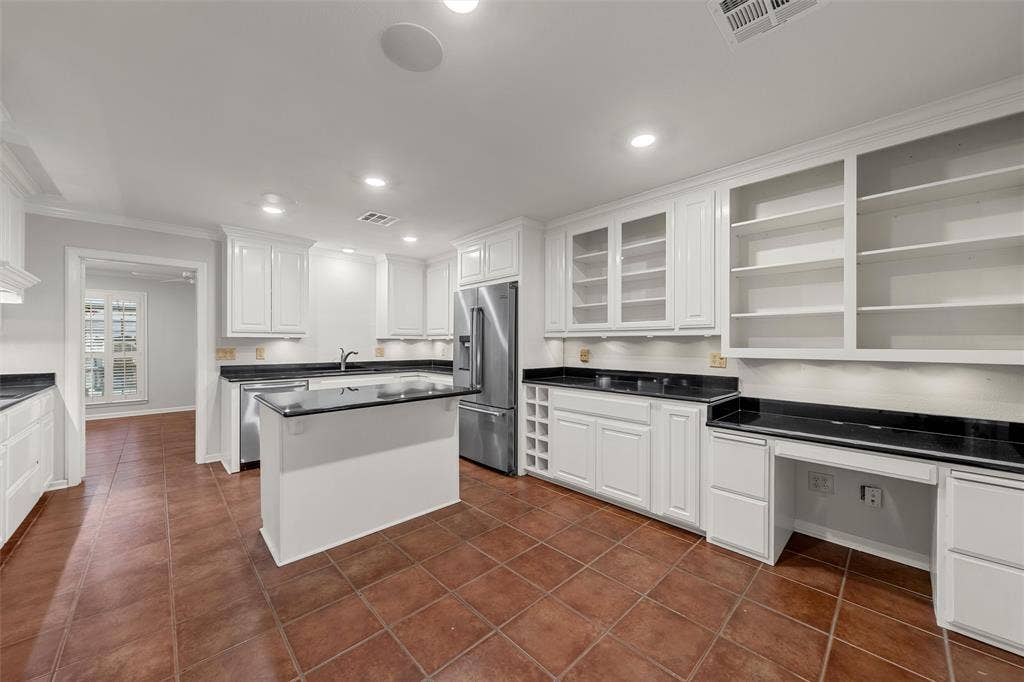 3906 Green Oak Drive, Waco, TX 76710 3906 Green Oak Drive, Waco, TX 76710