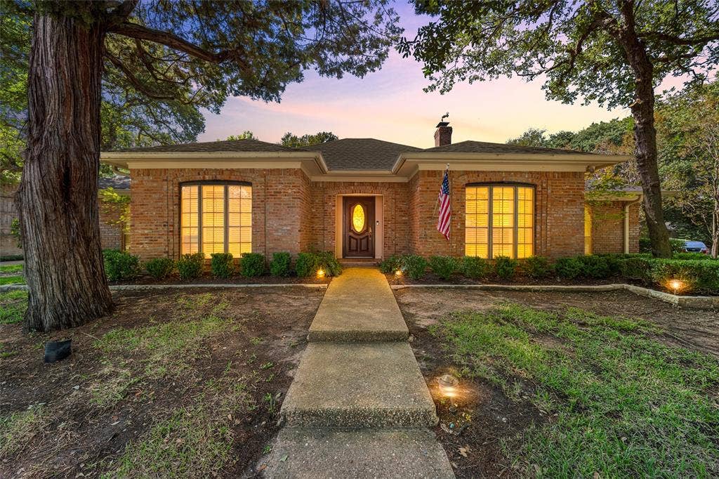 3906 Green Oak Drive, Waco, TX 76710 3906 Green Oak Drive, Waco, TX 76710