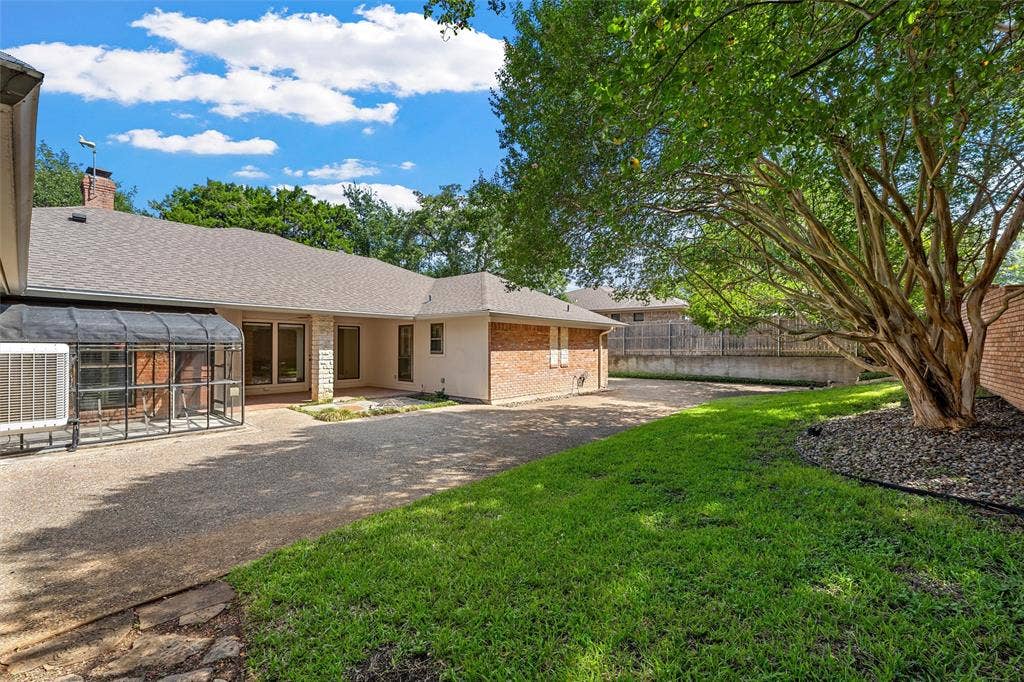 3906 Green Oak Drive, Waco, TX 76710 3906 Green Oak Drive, Waco, TX 76710