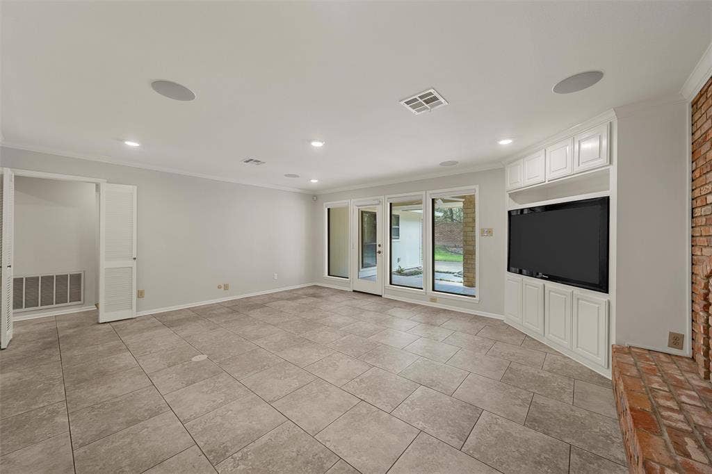 3906 Green Oak Drive, Waco, TX 76710 3906 Green Oak Drive, Waco, TX 76710