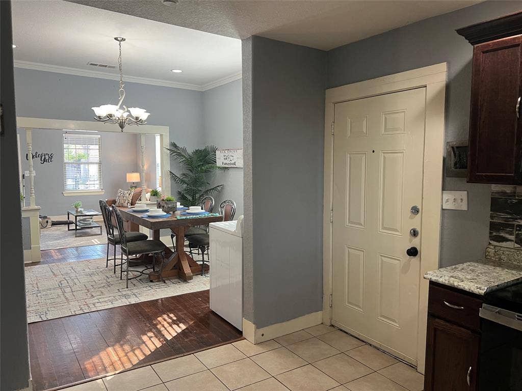 3227 Avenue I, Fort Worth, TX 76105 3227 Avenue I, Fort Worth, TX 76105