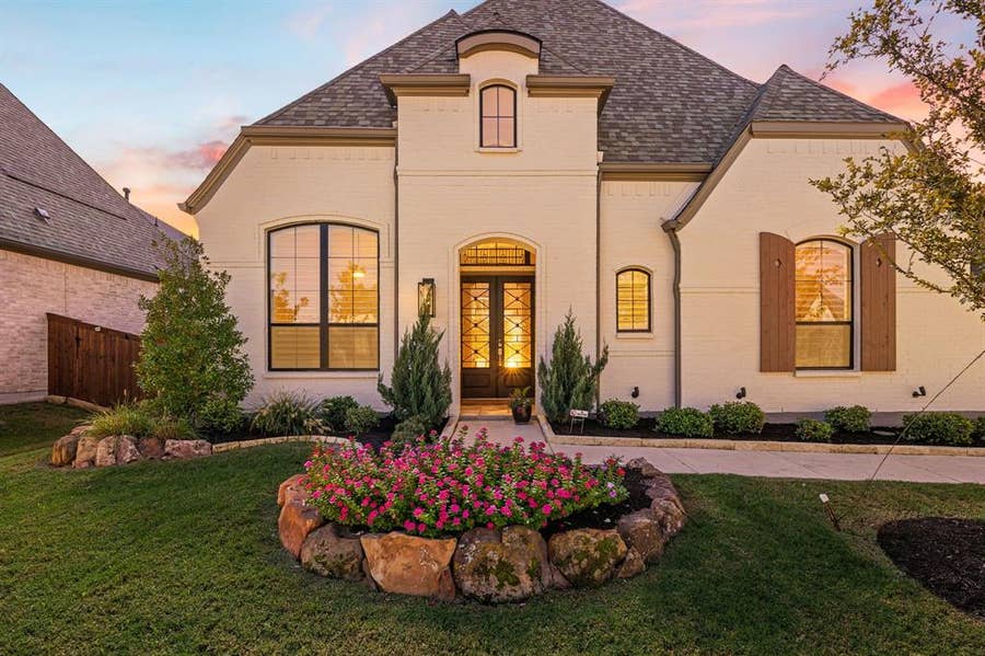 Property photo for 4505 Turnout Trail, Aubrey, TX