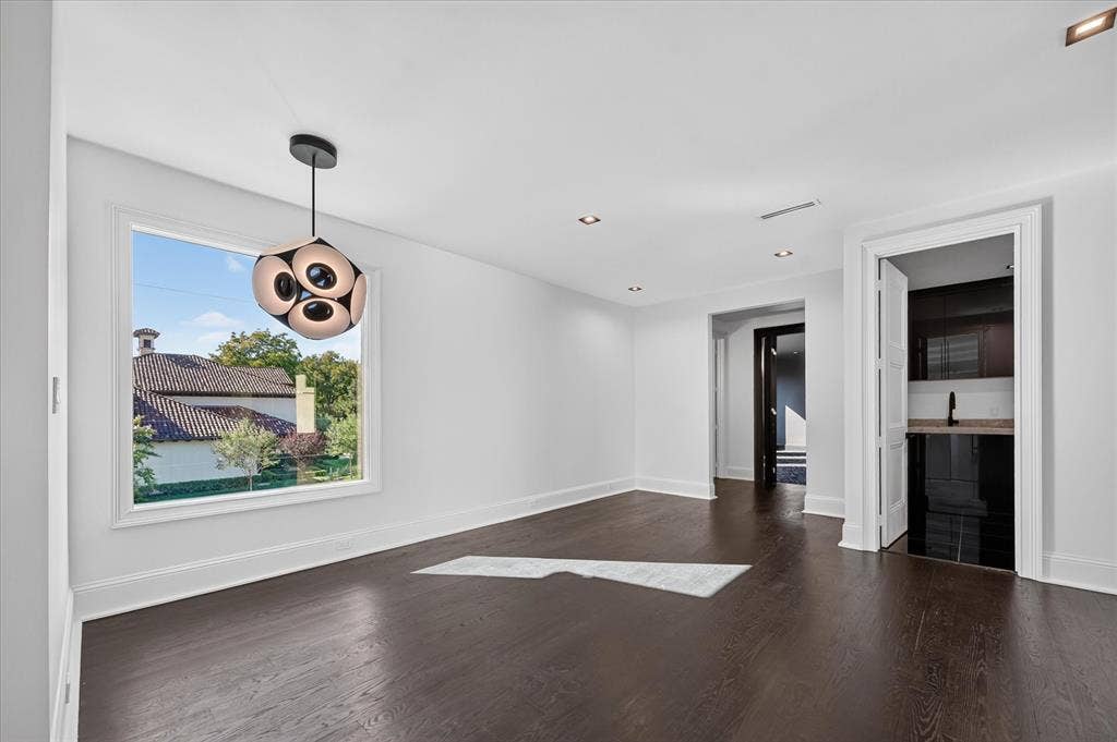 6404 Lakehurst Avenue, Dallas, TX 75230 6404 Lakehurst Avenue, Dallas, TX 75230