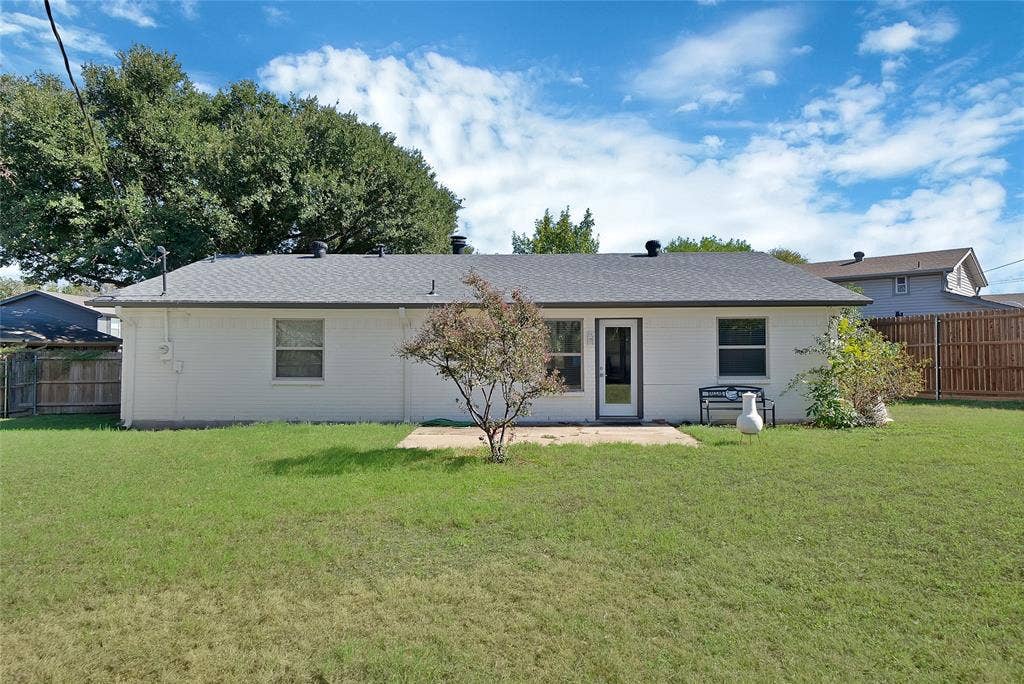 6709 Johnnie Court, Watauga, TX 76148
