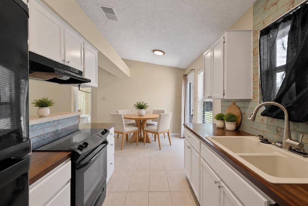 6709 Johnnie Court, Watauga, TX 76148