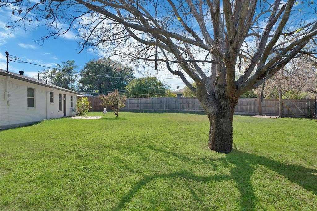 6709 Johnnie Court, Watauga, TX 76148
