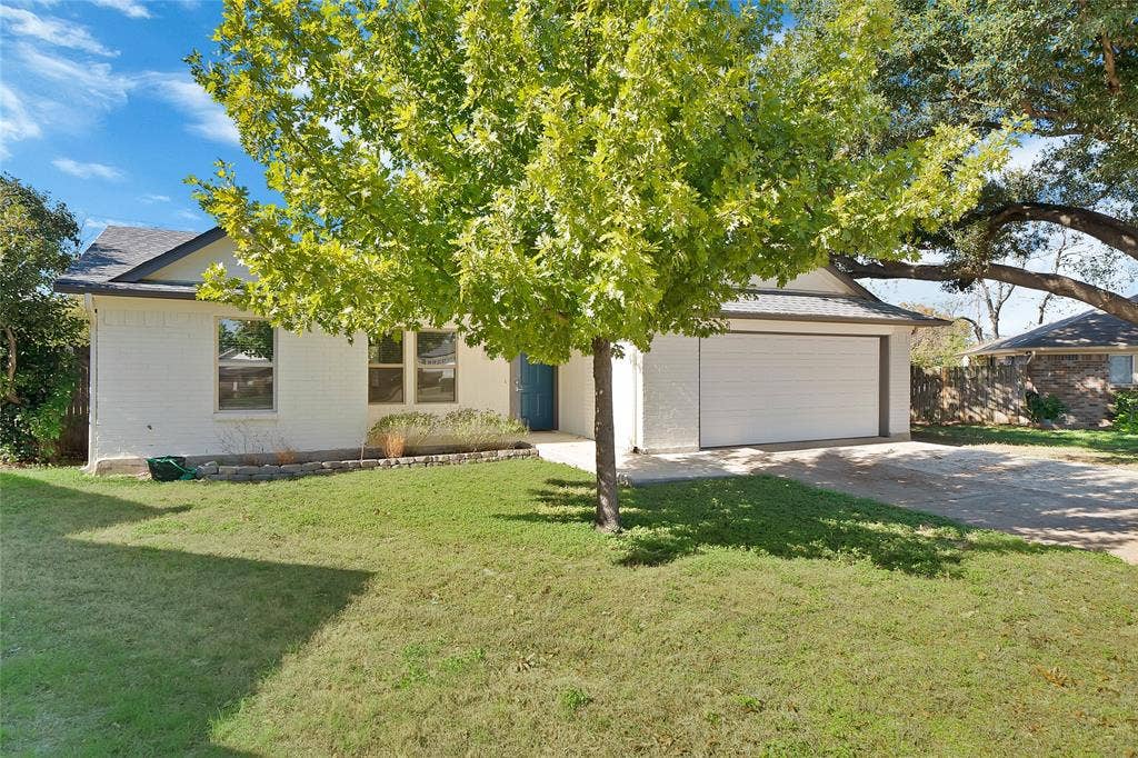 6709 Johnnie Court, Watauga, TX 76148