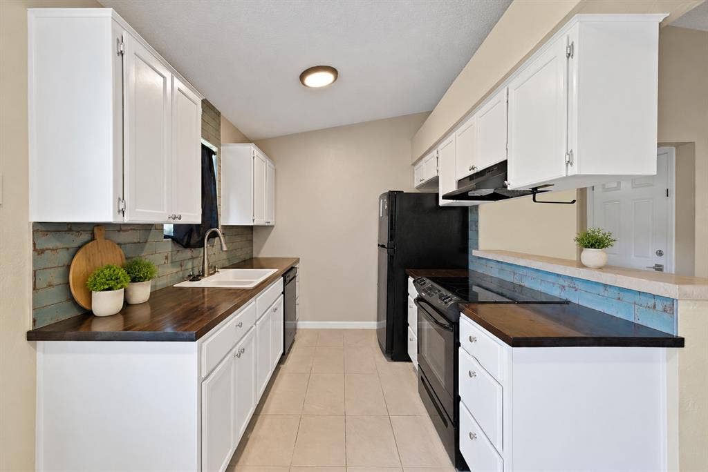 6709 Johnnie Court, Watauga, TX 76148
