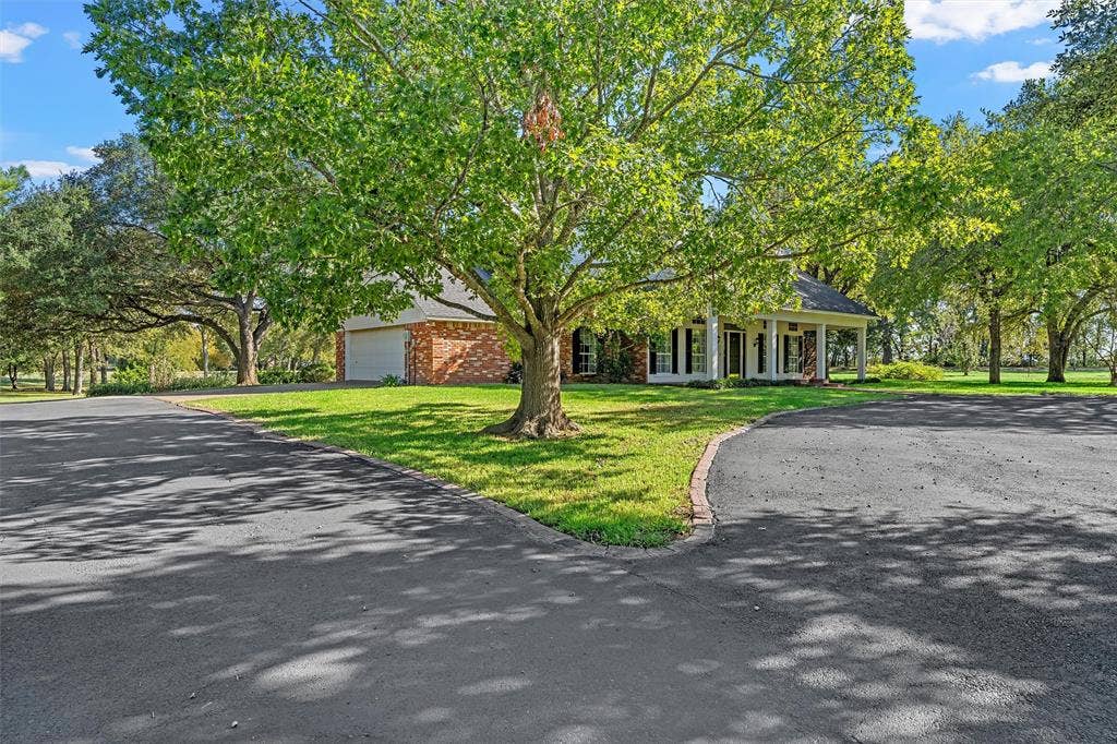 142 Stillwater Road, Waco, TX 76708 142 Stillwater Road, Waco, TX 76708