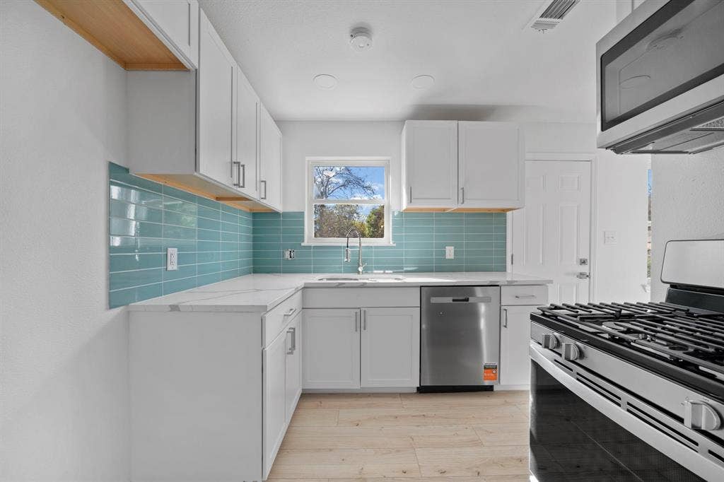 615 Johnson Drive, Duncanville, TX 75116 615 Johnson Drive, Duncanville, TX 75116