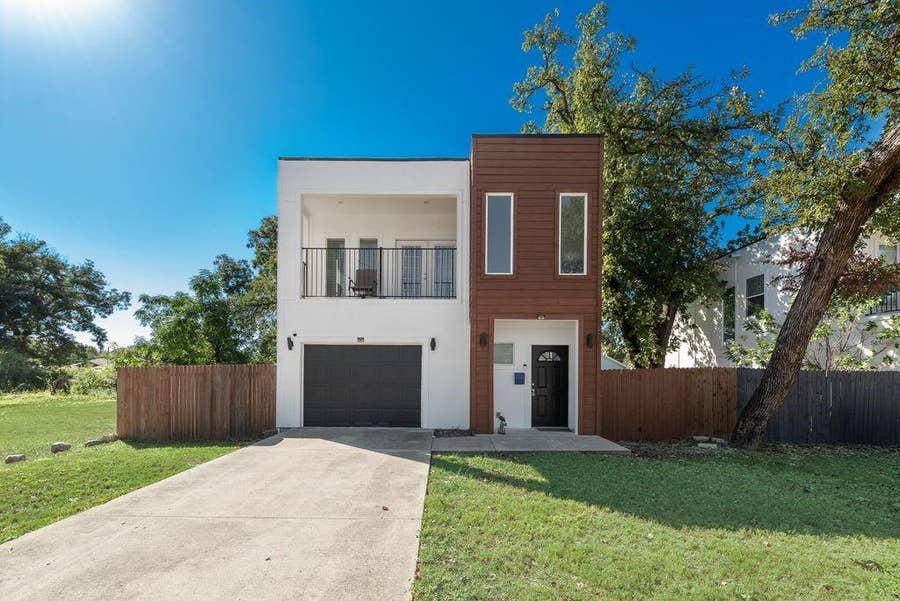 Property photo for 3634 Bickers Street, Dallas, TX