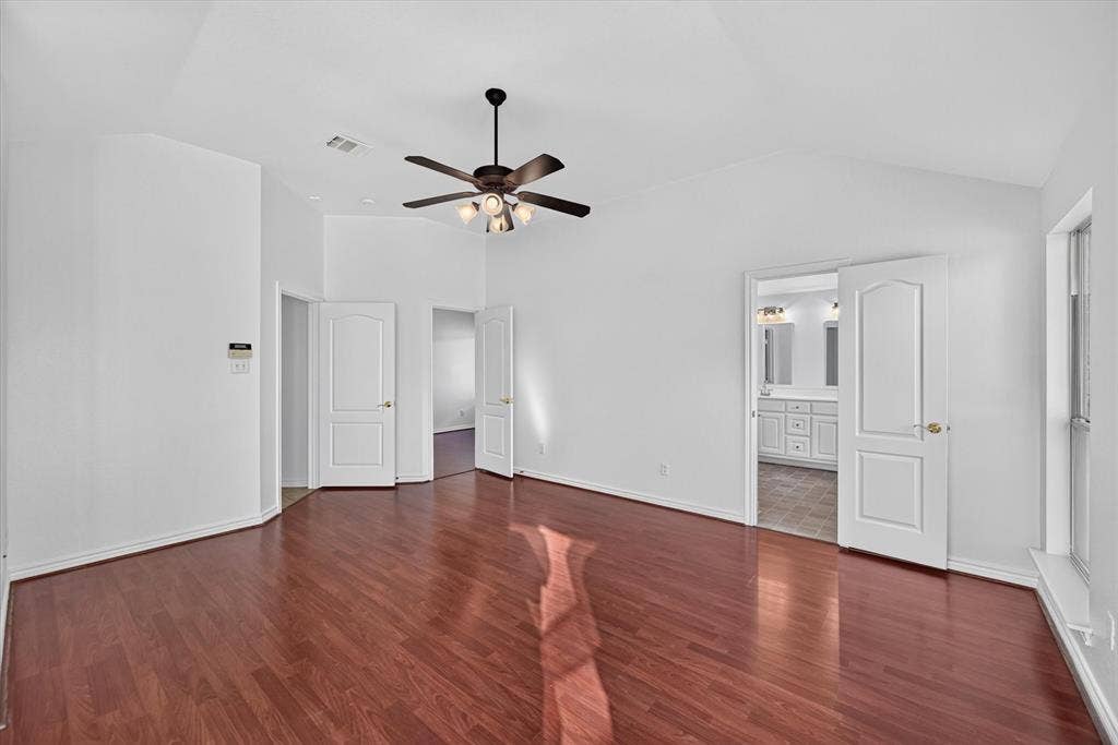 1311 Crest Glen Drive, Arlington, TX 76002