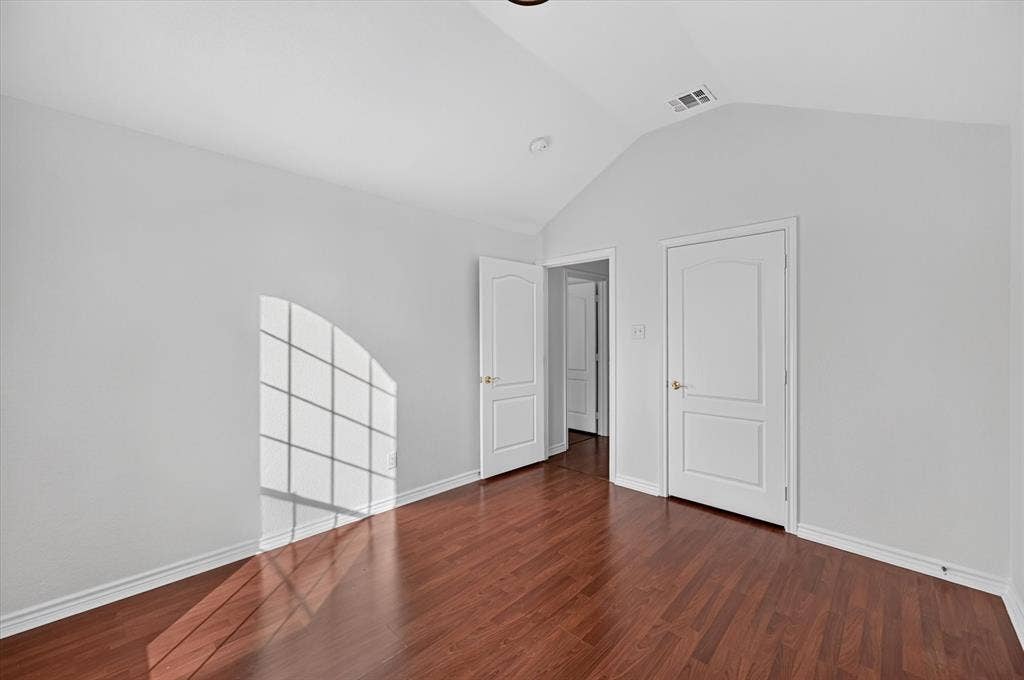 1311 Crest Glen Drive, Arlington, TX 76002