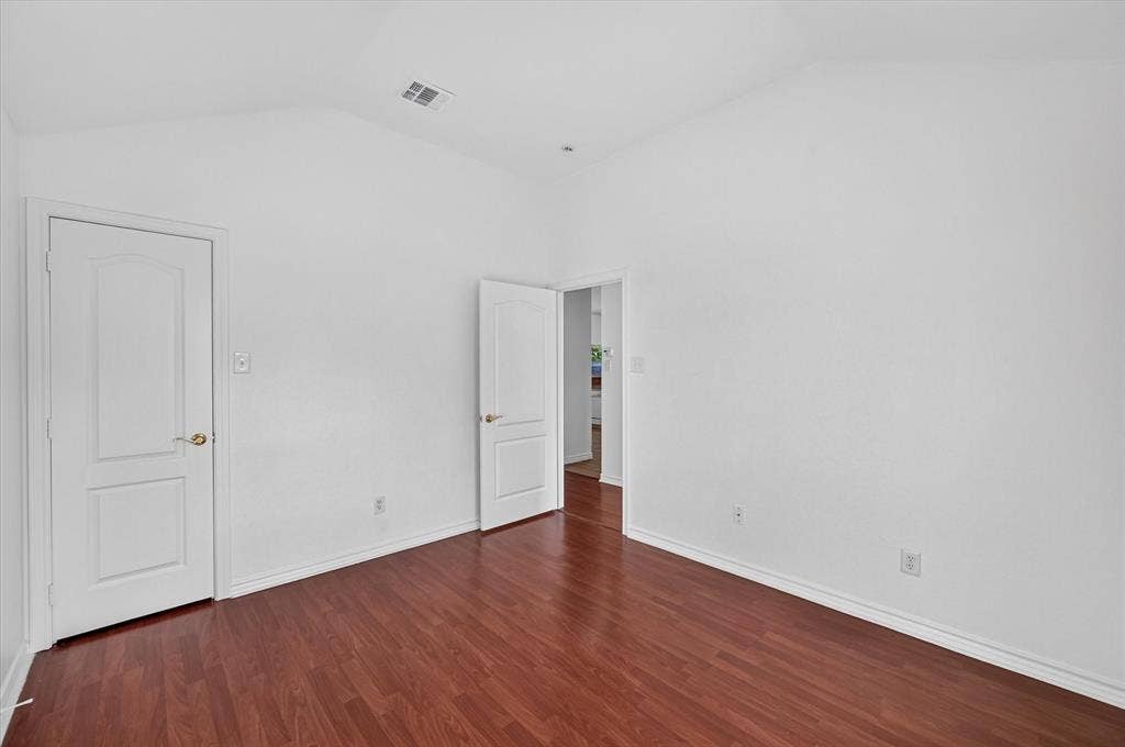 1311 Crest Glen Drive, Arlington, TX 76002
