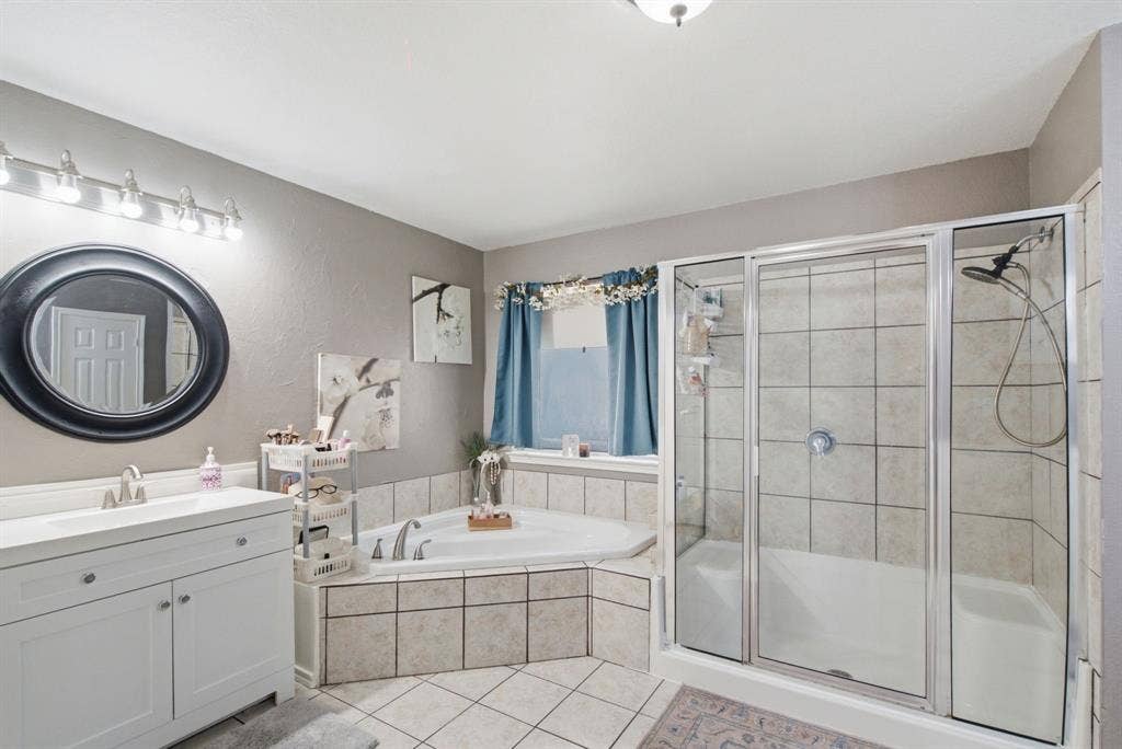 210 Saddle Club Road, Weatherford, TX 76088 210 Saddle Club Road, Weatherford, TX 76088