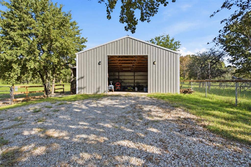 210 Saddle Club Road, Weatherford, TX 76088 210 Saddle Club Road, Weatherford, TX 76088