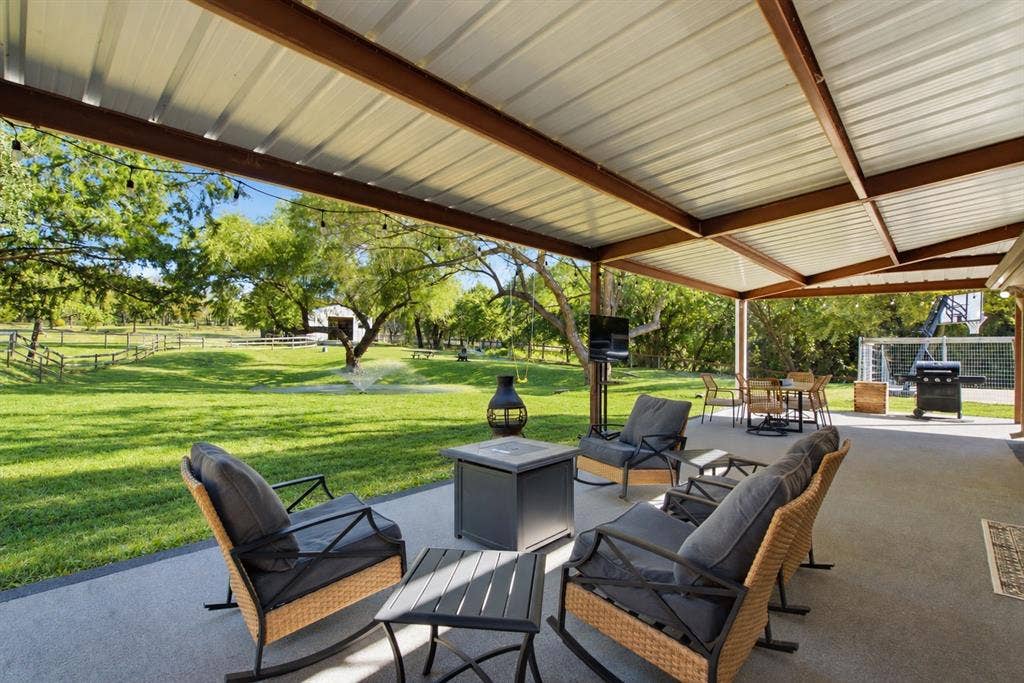 210 Saddle Club Road, Weatherford, TX 76088 210 Saddle Club Road, Weatherford, TX 76088