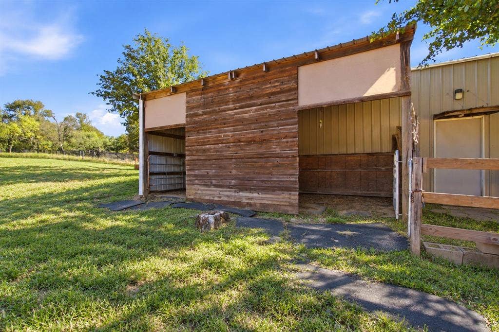 210 Saddle Club Road, Weatherford, TX 76088 210 Saddle Club Road, Weatherford, TX 76088
