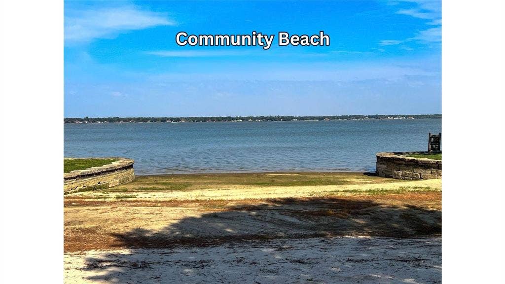 445 Sun Valley, Mabank, TX 75147 Community Beach