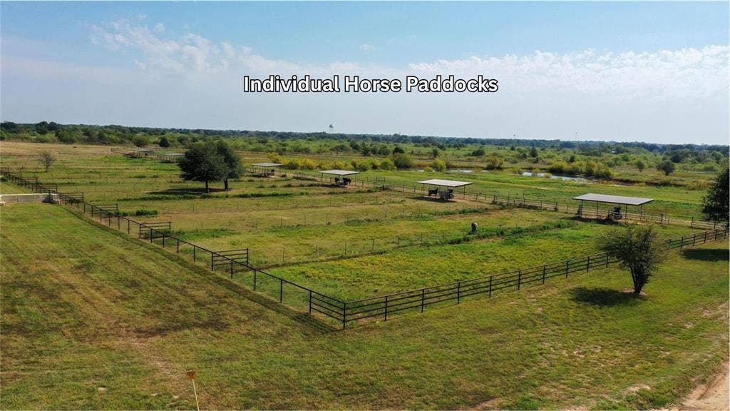 445 Sun Valley, Mabank, TX 75147 Individual Horse Paddocks