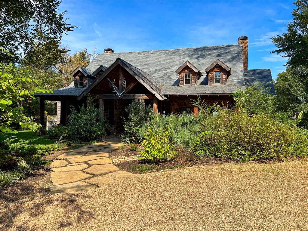 445 Sun Valley, Mabank, TX 75147 505 Ranch clubhouse