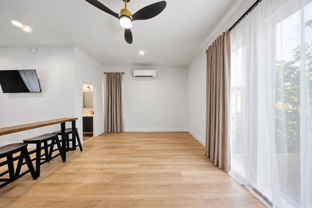 600 N Cliff Street, Dallas, TX 75203 600 N Cliff Street, Dallas, TX 75203