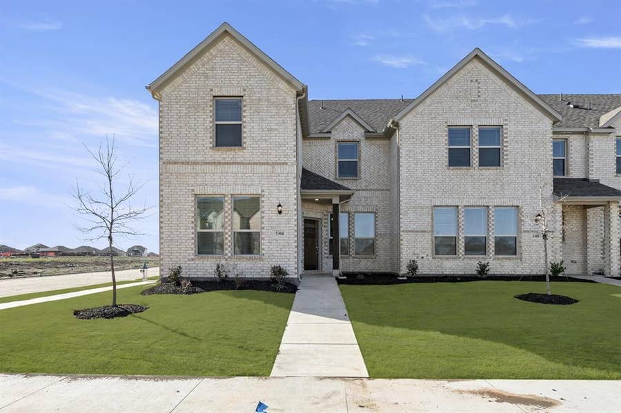 Property photo for 5106 Roll Cast Road, Royse City, TX