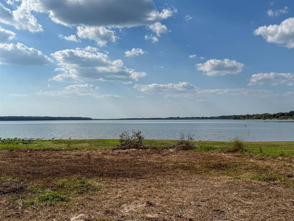 1520 Shoreline Drive, Mabank, TX 75143 1520 Shoreline Drive, Mabank, TX 75143