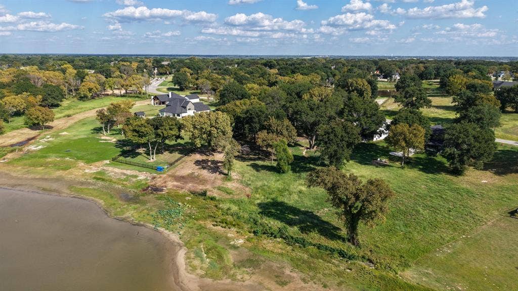 1520 Shoreline Drive, Mabank, TX 75143 1520 Shoreline Drive, Mabank, TX 75143