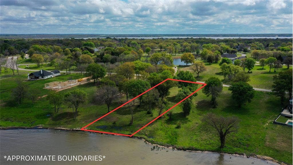 1520 Shoreline Drive, Mabank, TX 75143 1520 Shoreline Drive, Mabank, TX 75143