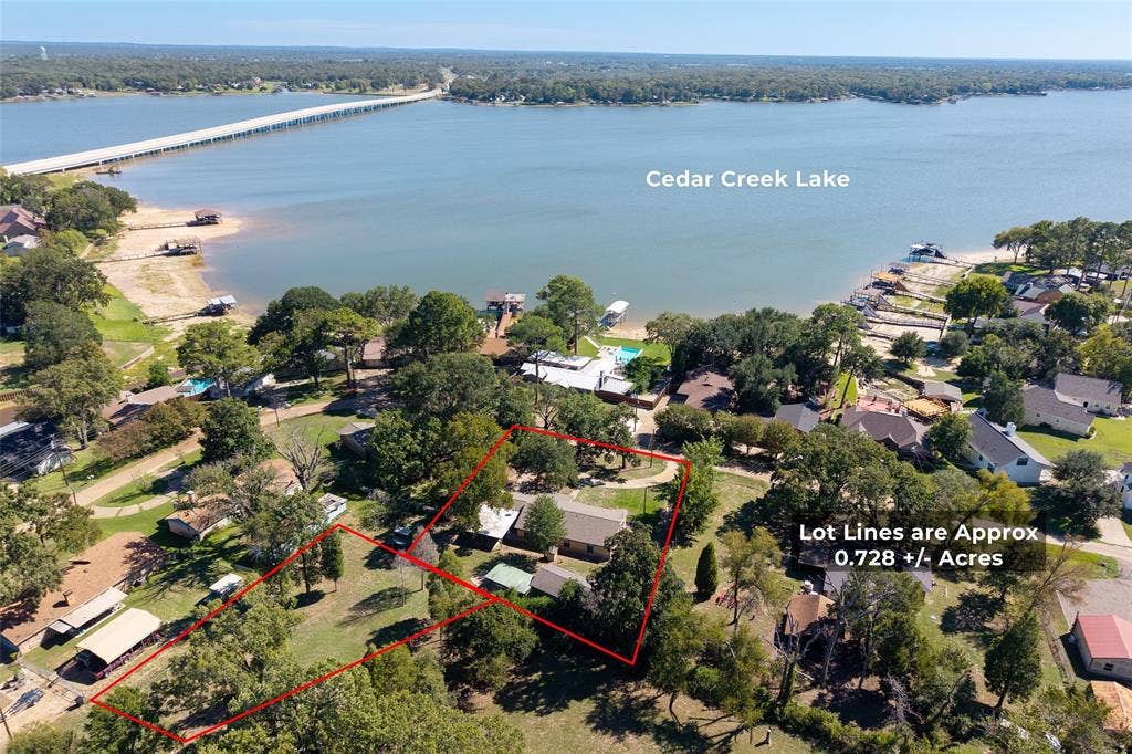 210 Lake Front Drive, Mabank, TX 75156