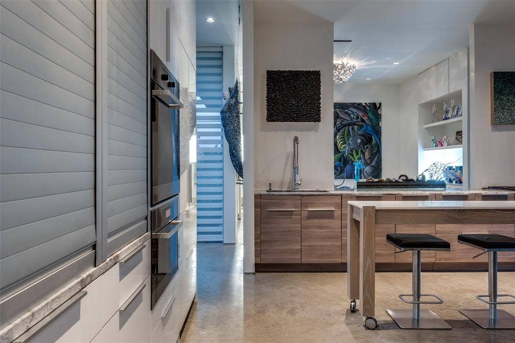 2300 N Carroll Avenue, Dallas, TX 75204