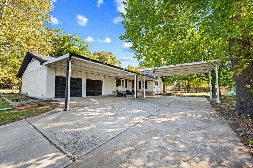 100 Hill Top Court, Willow Park, TX 76087