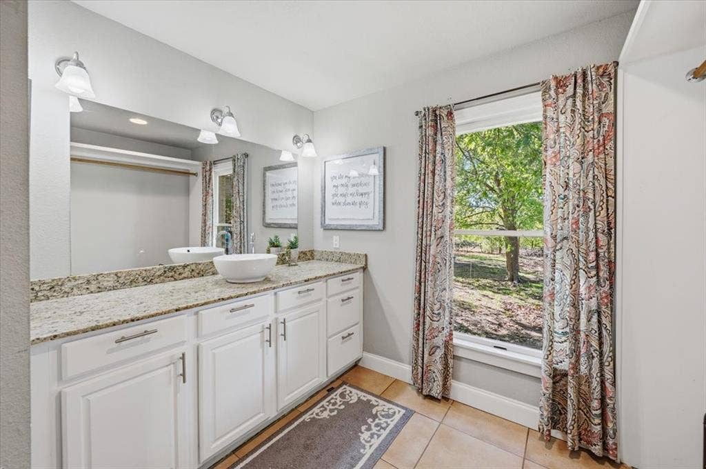 100 Hill Top Court, Willow Park, TX 76087