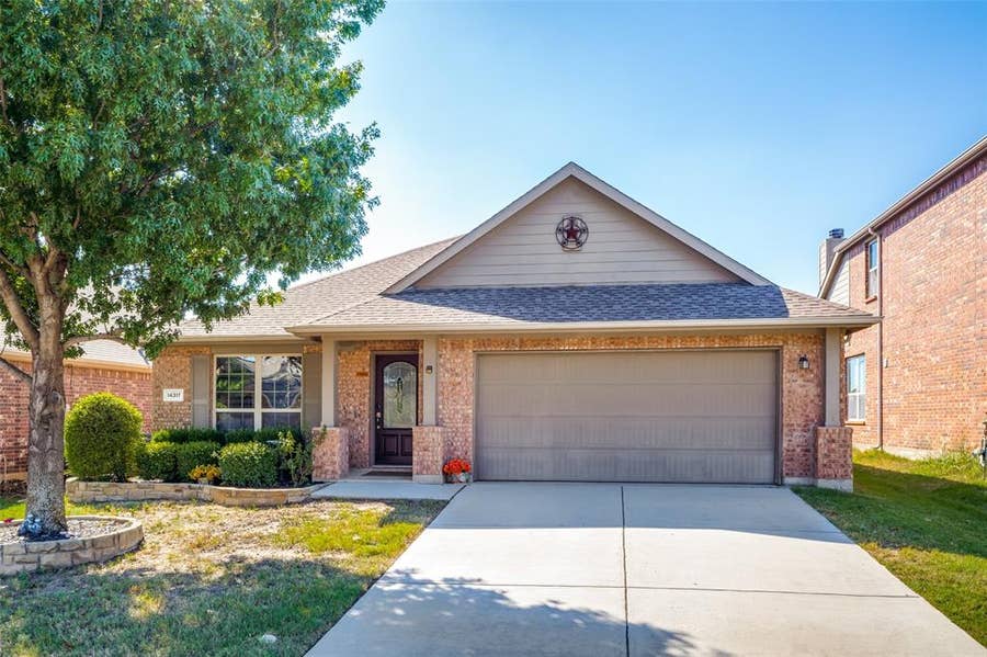 Property photo for 14317 Mariposa Lily Lane, Fort Worth, TX
