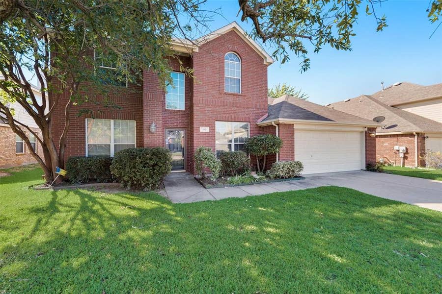 Property photo for 110 Millington Trail, Mansfield, TX