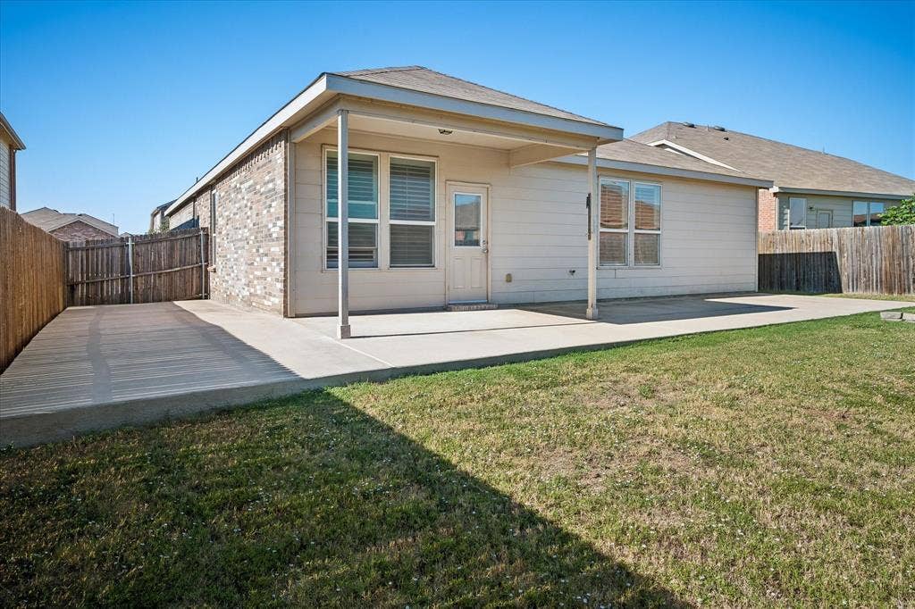 2228 Simmental Road, Fort Worth, TX 76131