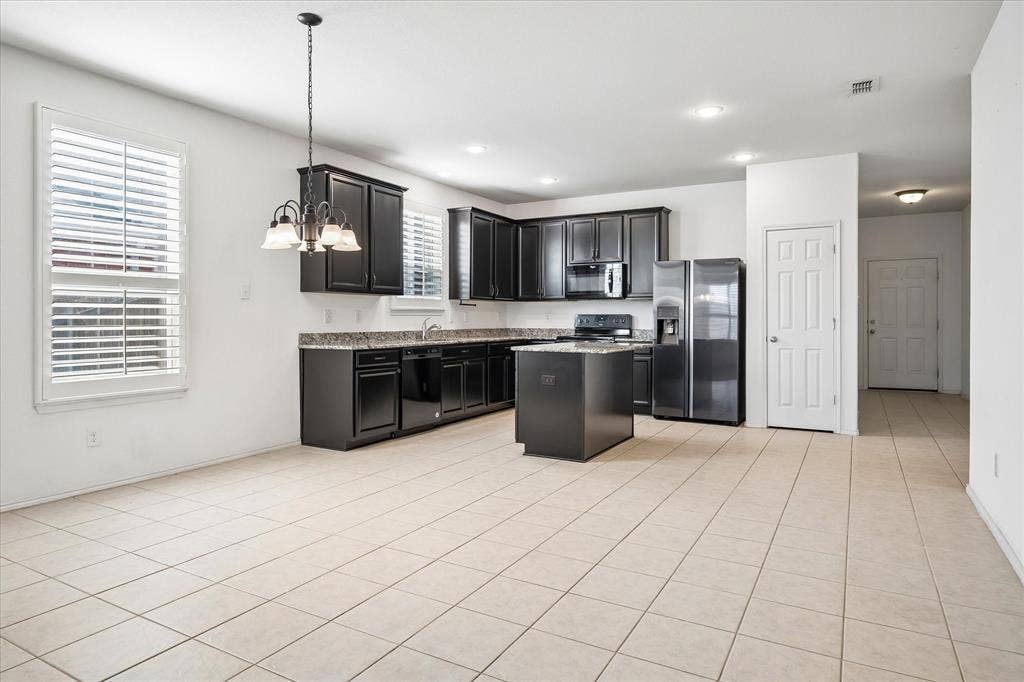 2228 Simmental Road, Fort Worth, TX 76131