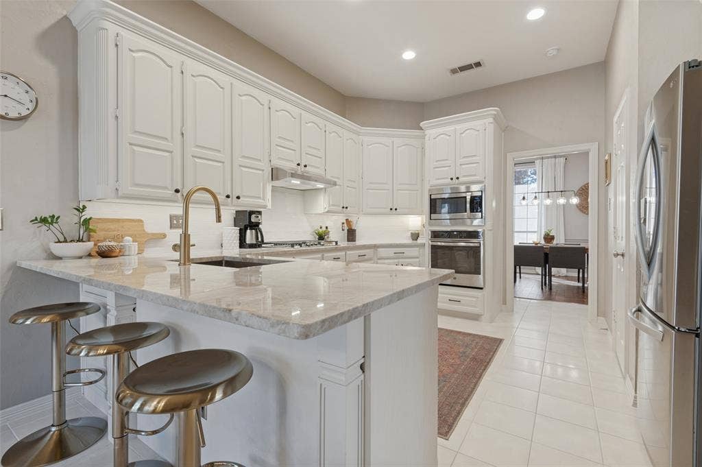 1500 Forest Meadows Court, Bedford, TX 76021 1500 Forest Meadows Court, Bedford, TX 76021
