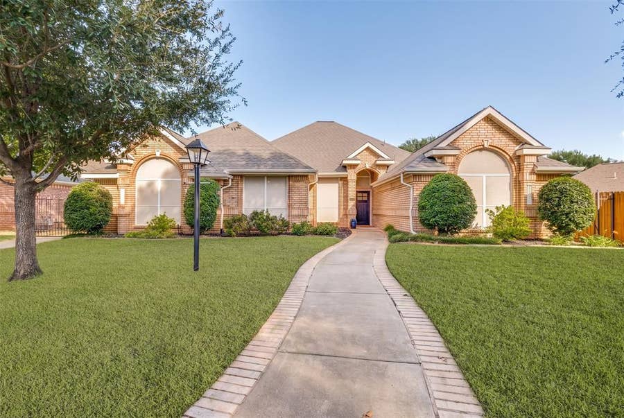 Property photo for 1500 Forest Meadows Court, Bedford, TX